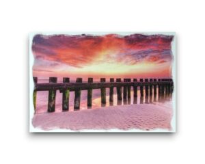 Ansichtkaart - Paaltjes op het strand